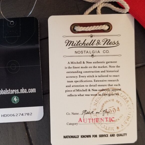 Men's Mitchell & Ness Michael Jordan White Chicago Bulls Rookie Authentic Jersey - Picture 12 of 12